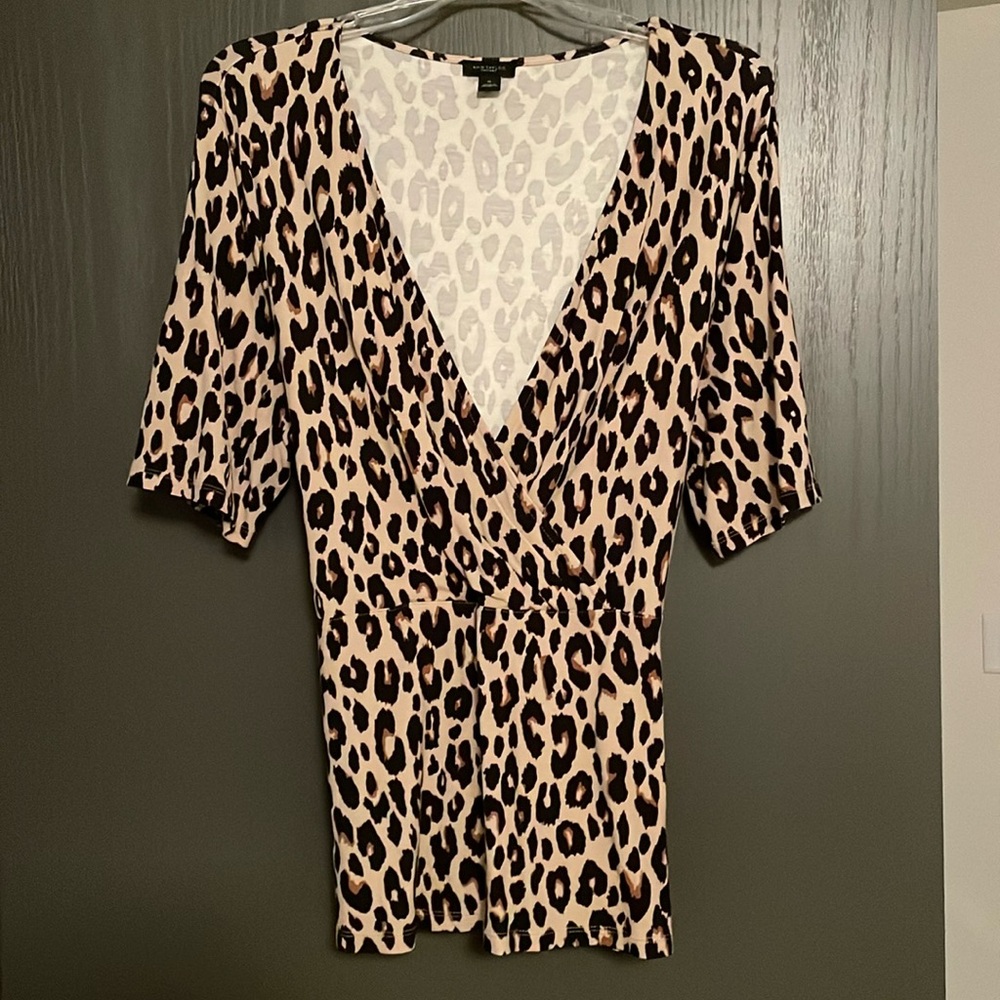 Tie back Ann Taylor Factory top never worn